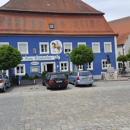 Pension "Zum Raubritter" Langquaid Екстериор снимка