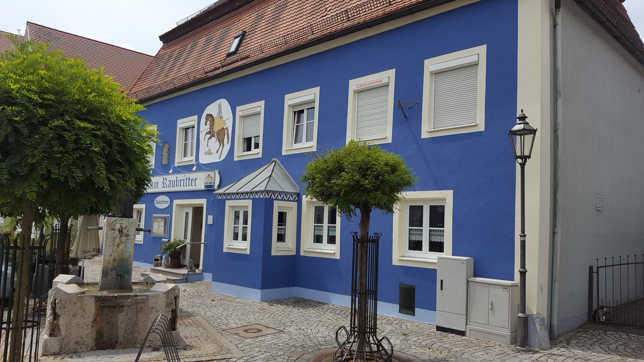 Pension "Zum Raubritter" Langquaid Екстериор снимка